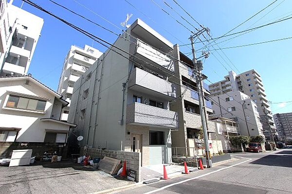 広島県広島市中区住吉町(賃貸マンション1LDK・2階・37.72㎡)の写真 その1