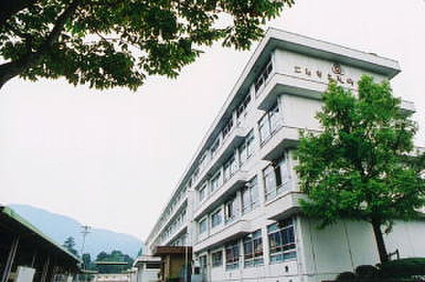 画像13:広島市立亀崎中学校