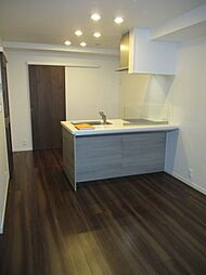 広島電鉄8系統 寺町駅 徒歩3分の賃貸アパート 1階1LDKのリビング/ダイニング