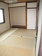 写真は別号室です。