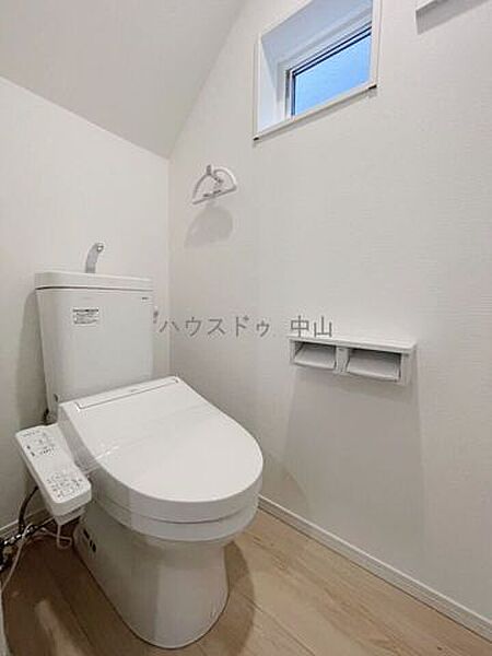 トイレを拡大表示