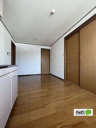 ジョイリバー 205 2階3DKのリビング/ダイニング