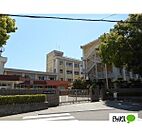 中学校「和歌山市立紀之川中学校まで495m」