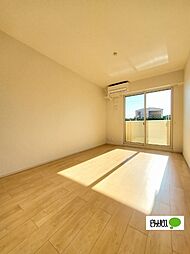 ルフナ　II 105 1階1LDKのリビング/ダイニング