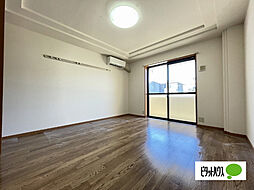 アムール・ミナト 105 1階1Kのリビング/ダイニング