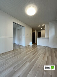 ザ・ビレッジグリーン木ノ本III 103 1階1LDKのリビング/ダイニング