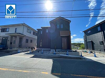 外観:1号棟。須恵第三小学校まで徒歩約13分(約1km)。新生活におススメな物件をご紹介させていただきます^^是非お問合せ下さい^^ 外観:1号棟。須恵第三小学校まで徒歩約13分(約1km)。新生活におススメな物件をご紹介させていただきます^^是非お問合せ下さい^^