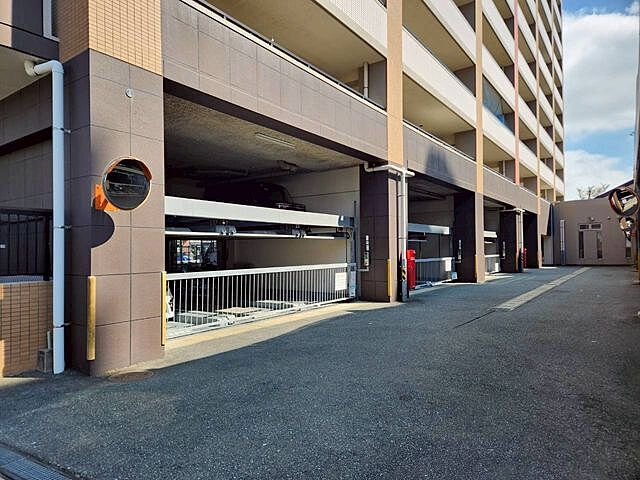 駐車場 東峰マンション弥生が丘ステーションペサージュ 2階/-