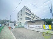 明石市立明石小学校 835m