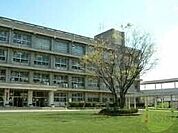 明石市立大蔵中学校 907m