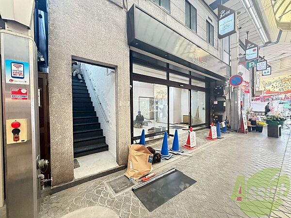 建物エントランス