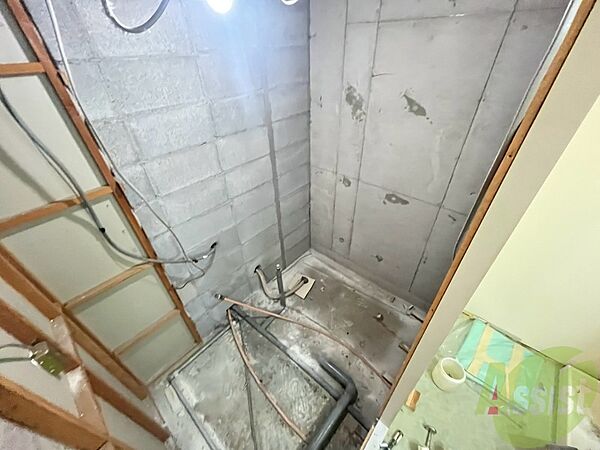 シャワールーム