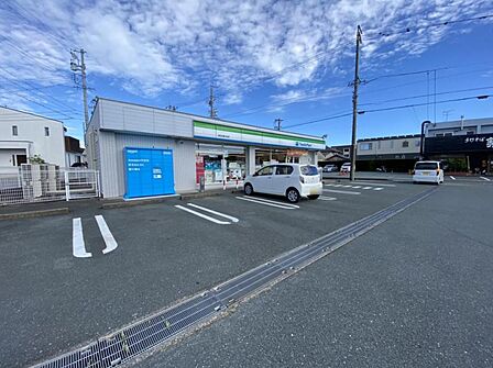 ファミリーマート 浜松天龍川町店(360m)