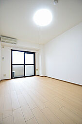 グランペルル 703 7階1Kのリビング/ダイニング