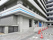 ローソン 京都府立医大病院店（455m）