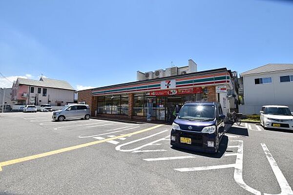 画像16:【コンビニエンスストア】セブンイレブン 堺堀上緑町店まで541ｍ