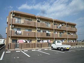 岡山県倉敷市真備町川辺（賃貸マンション3DK・1階・61.18㎡） その1