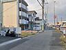 外観：前面道路含む現地写真