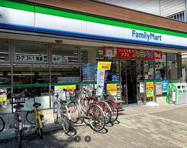 画像26:【コンビニエンスストア】ファミリーマート 九条駅南店まで64ｍ