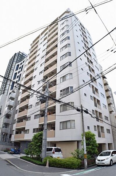 アーデンタワー北堀江 ｜大阪府大阪市西区北堀江1丁目(賃貸マンション2LDK・8階・55.23㎡)の写真 その1