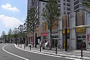 イーストコア曳舟三番館 637m