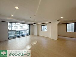 Ｈ＆Ｍ南青山　ＥＡＳＴ 2階1LDKのリビング/ダイニング