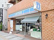 ローソン港三田三丁目店 379m