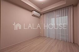 6.0帖の寝室。エアコン完備