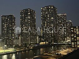 夜景がきらめく眺望