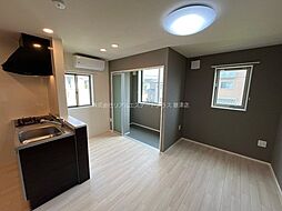 アノクレーオ 201 2階1LDKのリビング/ダイニング