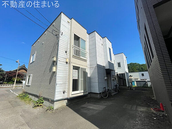 北海道札幌市南区石山二条3丁目(賃貸アパート2LDK・2階・52.17㎡)の写真 その1