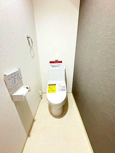 温水洗浄機付き便座♪