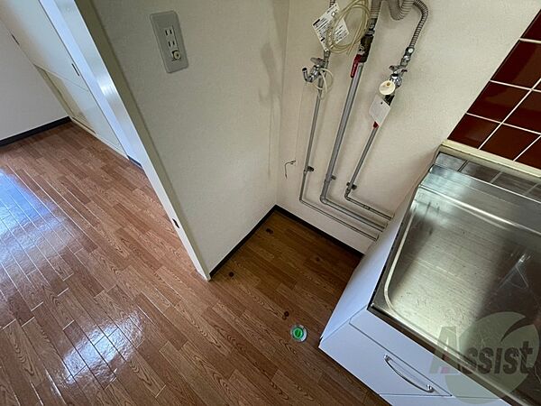 画像25:洗濯機置場は室内にあるのでもちろんいつでも洗濯できます。