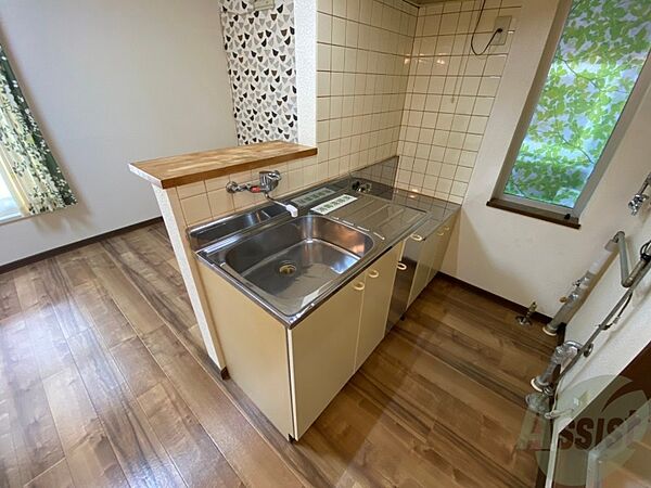画像5:キッチンです。一人暮らしなら十分な大きさですね。