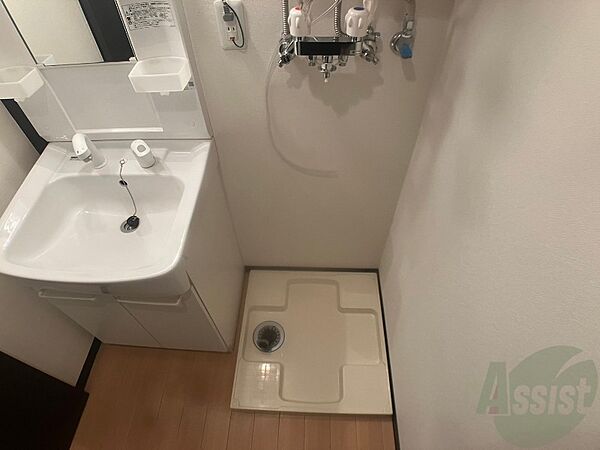 画像22:脱衣所には洗濯パンがあります。万一の水漏れにも安心。