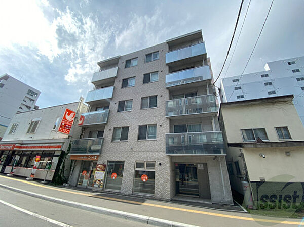 北海道札幌市北区北十八条西4丁目(賃貸マンション1LDK・5階・35.23㎡)の写真 その1