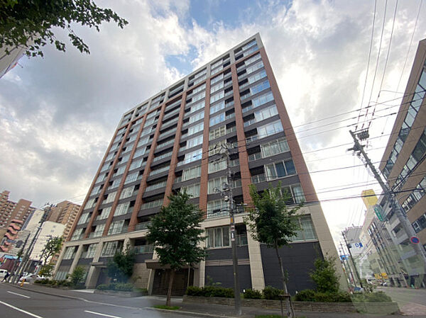 北海道札幌市中央区南二条西9丁目(賃貸マンション1LDK・7階・44.89㎡)の写真 その1
