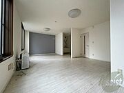 別角度から撮影しました。1人暮らしにおすすめの間取りです！