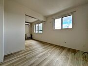 日当たりが良くて心地よく過ごせそうなお部屋です。