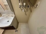 もちろん洗濯機置場は室内にあるので、いつでも洗濯できますよ〜