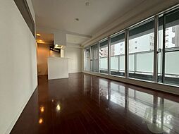 札幌市営東西線 西18丁目駅 徒歩4分の賃貸マンション 4階2LDKのリビング/ダイニング