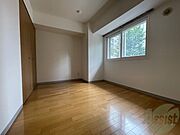 洋室がもう一つ。お部屋が多いのはうれしいですね！