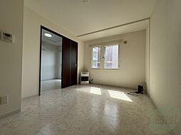 トライフォース12 1階1LDKのリビング/ダイニング