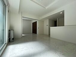 ピュア東彩館2 9階2LDKのリビング/ダイニング