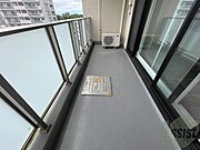 バルコニーは幅があり、広い印象を受けました。