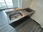 IHシステムキッチンです。お手入れも楽々ですね。