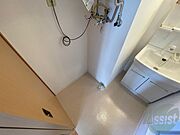 もちろん洗濯機置場は室内にあるので、いつでも洗濯できますよ～