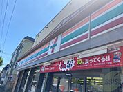 セブンイレブン札幌南5条東店 80m