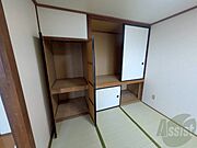 こちらは収納です。物をしまう事ができますね！