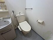 シャワートイレになっているので快適です！